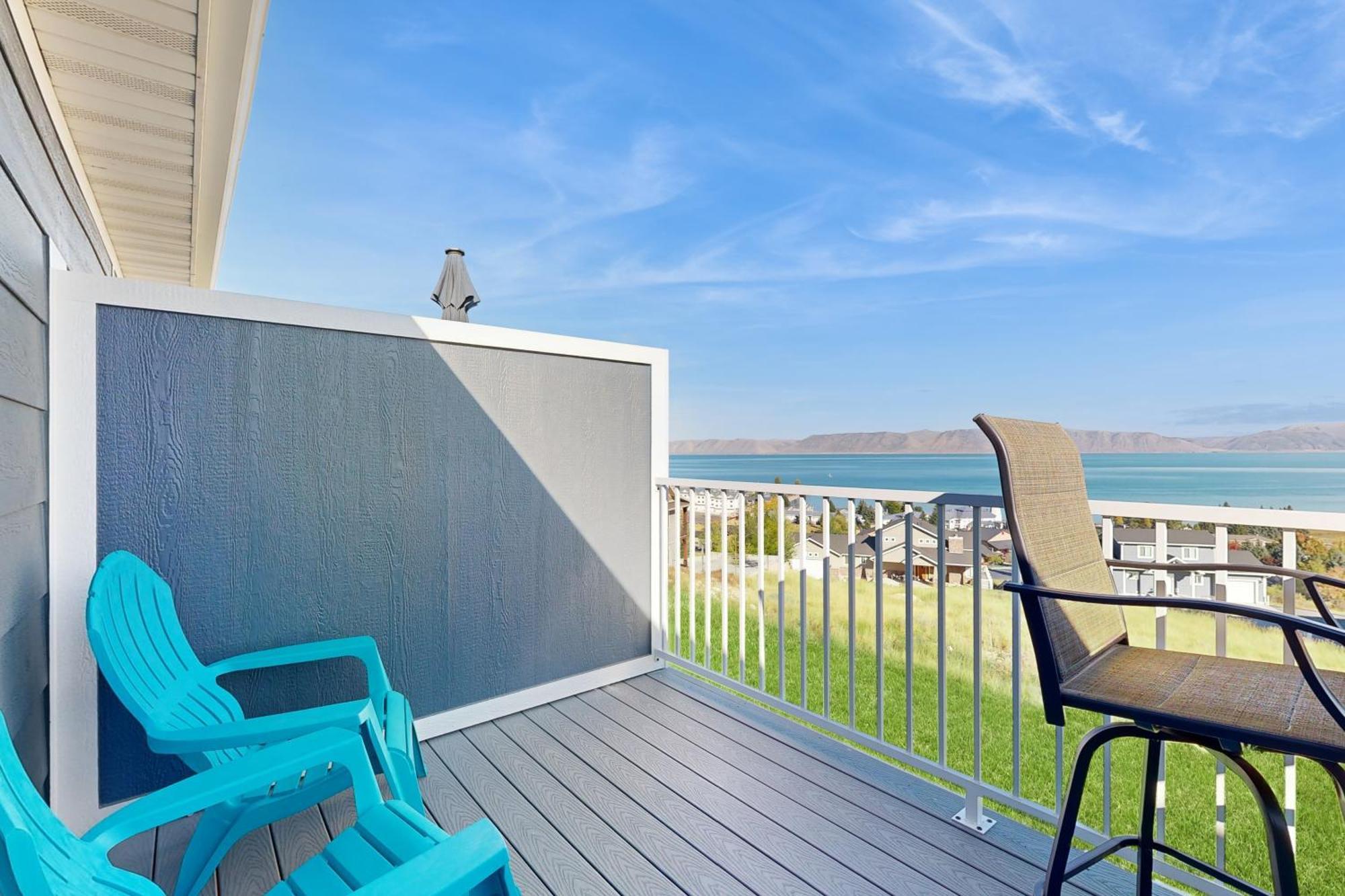 Apartment Bear Blue Garden City